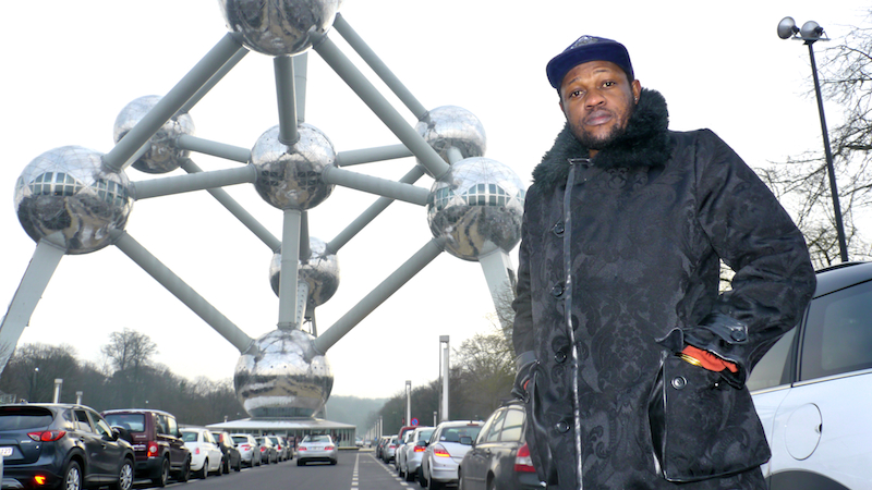 Mann flieht Europa